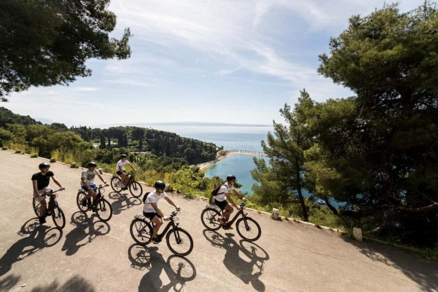 Split City Electric Bike Tour - Meeting at Plinarska Street and getting bike-ready fast