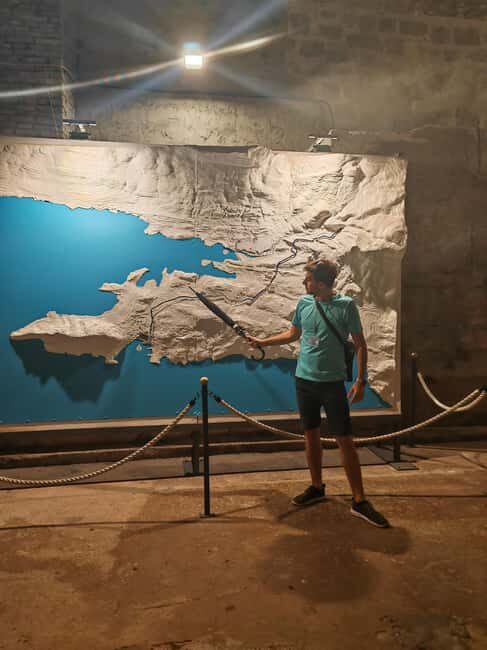 Split: City Walking Tour w/ Game of Thrones Locations - Golden Gate Side Streets and Market Squares: People’s Square and Fruit Square