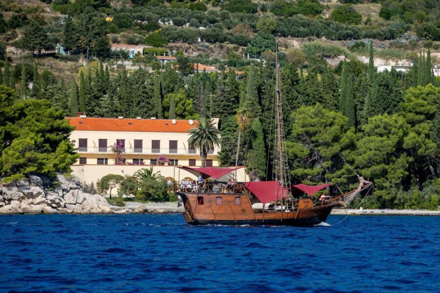 Split: Cruise on Unique Columbo's Pirate Ship "Santa Maria" - Should you book the Santa Maria pirate-ship cruise from Split?