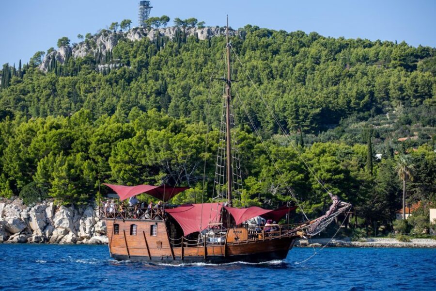Split: Cruise on Unique Columbo's Pirate Ship "Santa Maria" - Kupaliste Bene swim stop: where the cruise turns from viewing to doing