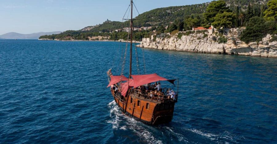 Split: Cruise on Unique Columbo's Pirate Ship "Santa Maria" - Included drinks on board: value, vibe, and how to choose