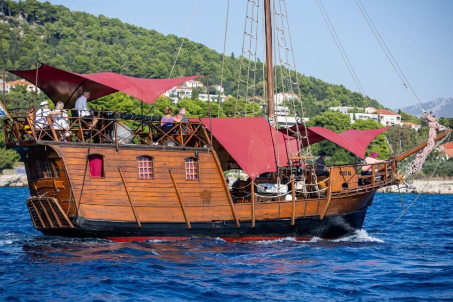 Split: Cruise on Unique Columbo's Pirate Ship "Santa Maria" - From Obala Lazareta to the coast sights: what you’ll actually see