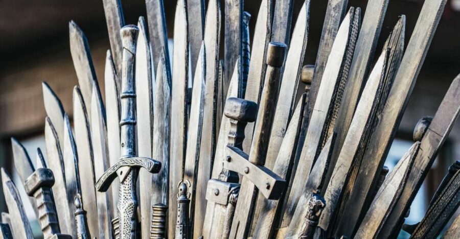 Split Game of Thrones Tour: City of Dragons - Museum Perks and the GOT Throne Photo: Getting More Than One Stop