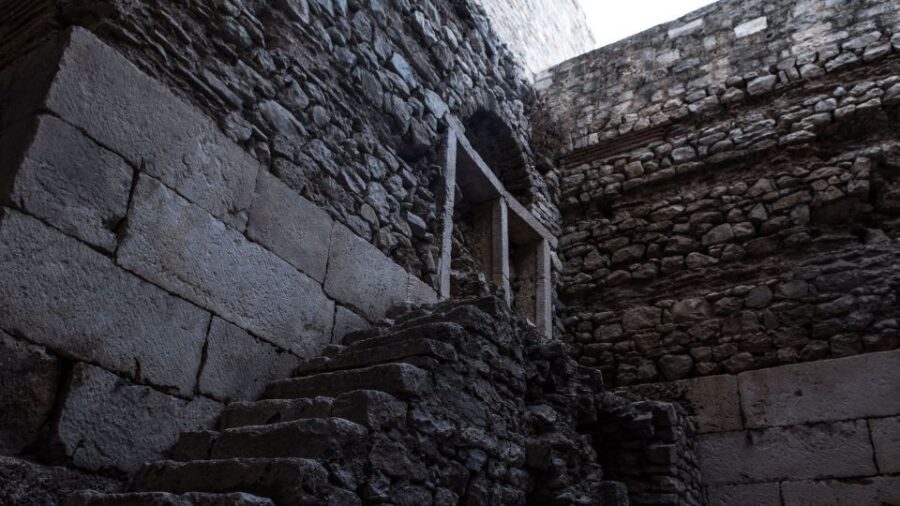 Split: Game of Thrones Tour with Diocletian's Palace Cellar - Entering Diocletian’s Palace Cellars like you found Meereen