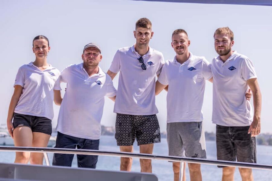 Split: Hvar, Brač, and Pakleni Cruise with Lunch and Drinks - Lunch and drinks on board: burgers, wine, and the easy rhythm