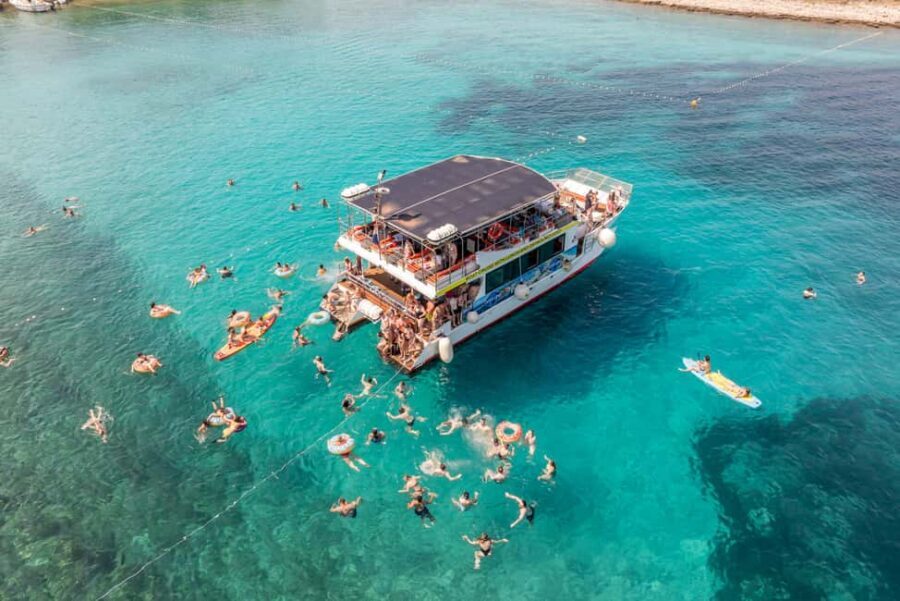 Split: Hvar, Brač, and Pakleni Cruise with Lunch and Drinks - How the crew experience shapes the whole day