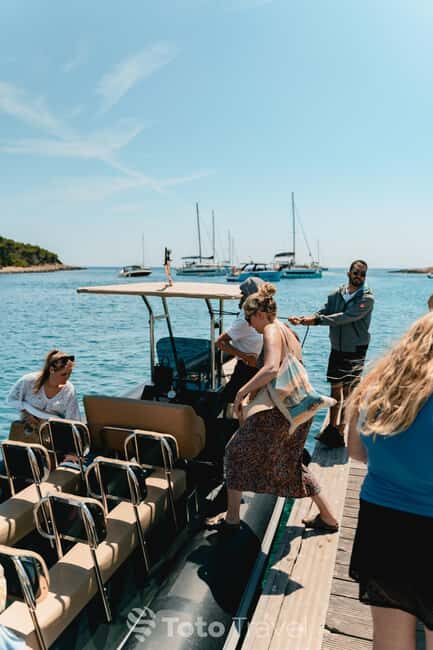 Split/Podstrana: Blue Cave, Hvar & 6 Islands Speedboat Trip - Stiniva Cove and the famous swim windows