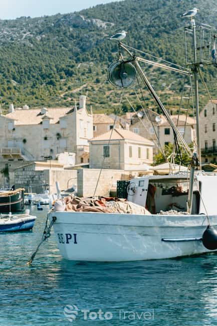 Split/Podstrana: Blue Cave, Hvar & 6 Islands Speedboat Trip - Pakleni Islands and Budikovac: more water, fewer crowds (if conditions cooperate)