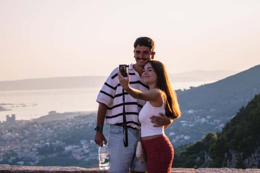 Split: Sunset at Klis Fortress with Sightseeing Bus - Key points at a glance