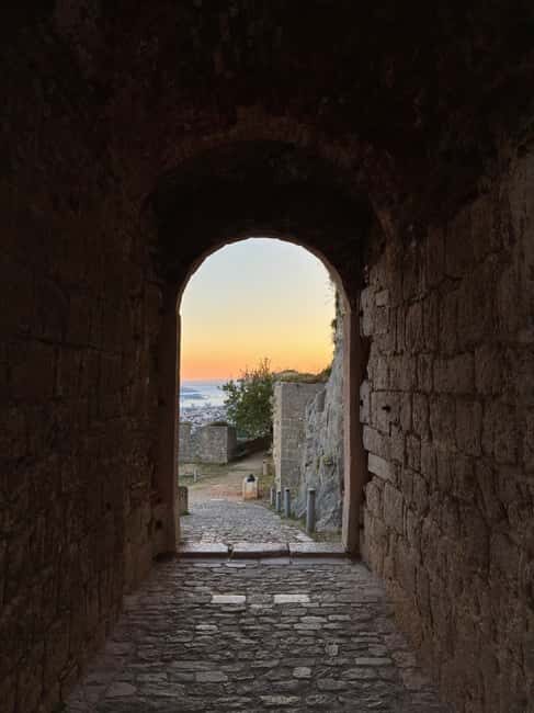 Split: Sunset at Klis Fortress with Sightseeing Bus - Who this tour fits best (and who should think twice)