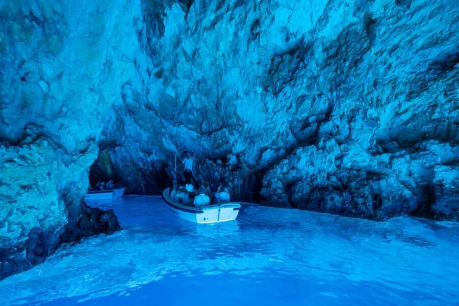 Split/Trogir: Blue Cave, Mamma Mia, Hvar and 5 Island Tour - Stiniva Cove: the short, sunny swim you can actually handle