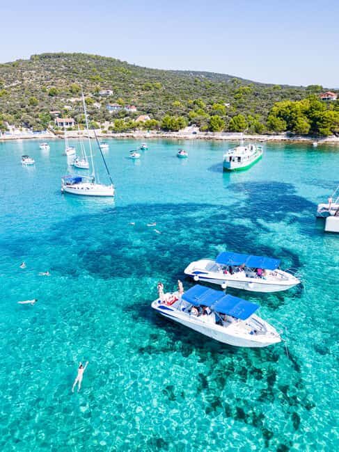 Split/Trogir: Half-Day 3-Island Speedboat Adventure - Stop 1 Blue Lagoon (Krknjaši – Veliki Drvenik): your 90-minute water moment
