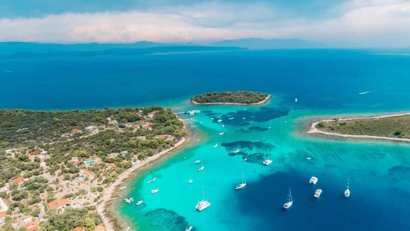 Split: Trogir Walking Tour, Blue Lagoon & Shipwreck Cruise - Trogir UNESCO in One Guided Hour: What You’ll Actually See