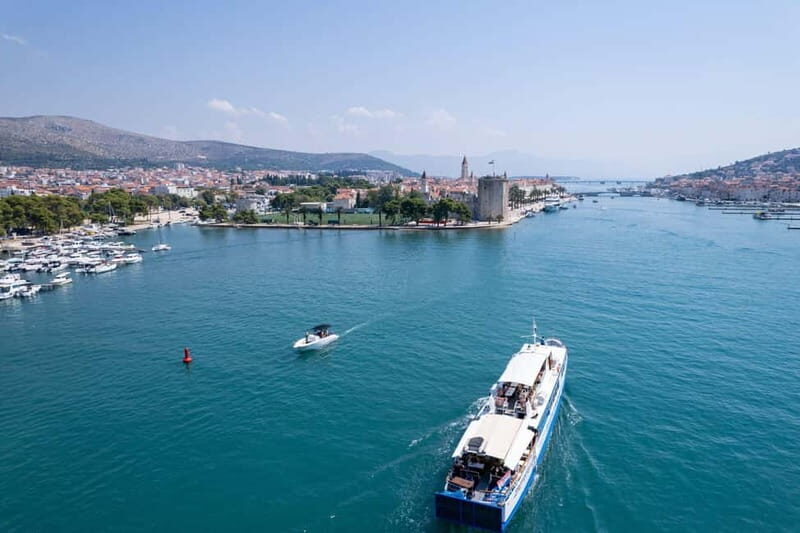 Split: Trogir Walking Tour, Blue Lagoon & Shipwreck Cruise - Nečujam Bay and the Kontesa Shipwreck: The Snorkel Stop People Remember
