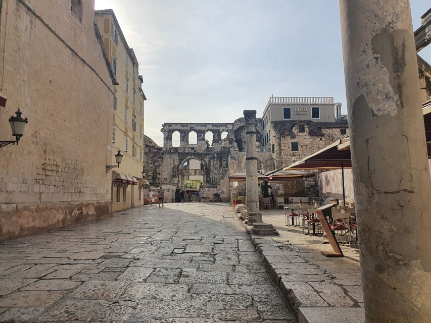 Split: Walking tour of Split with a 'Magister' of History - Cathedral of Saint Domnius and Jupiter’s Temple: the Roman-to-medieval handoff