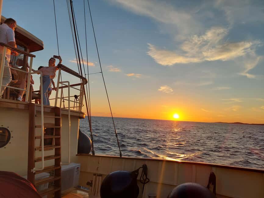 Split:Sunset Cruise with Live Music - Practical tips: what to pack and how to avoid common small annoyances