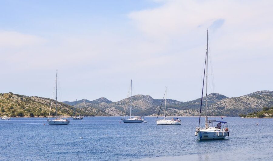Zadar: Full-Day Sailing Trip to Kornati - Snorkeling and swimming gear: what you get and how to use it well